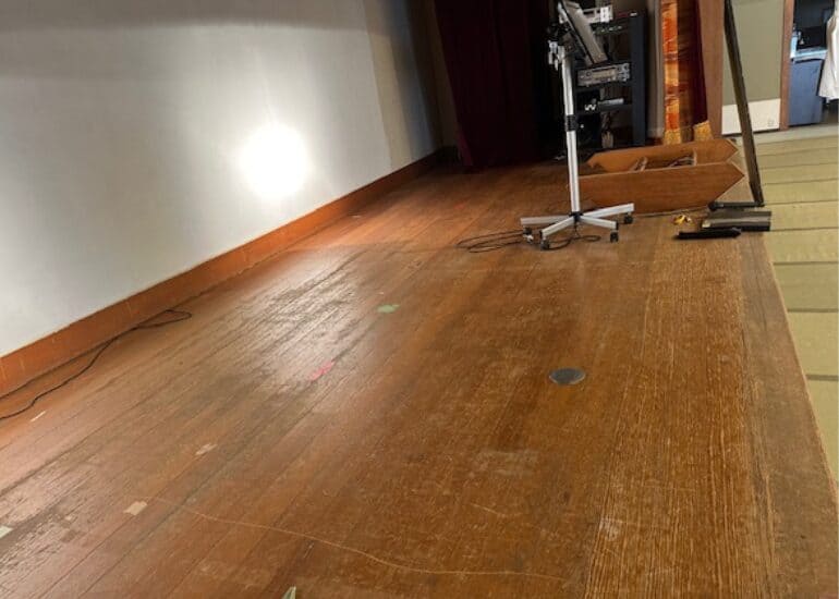 ホテル舞台施工前