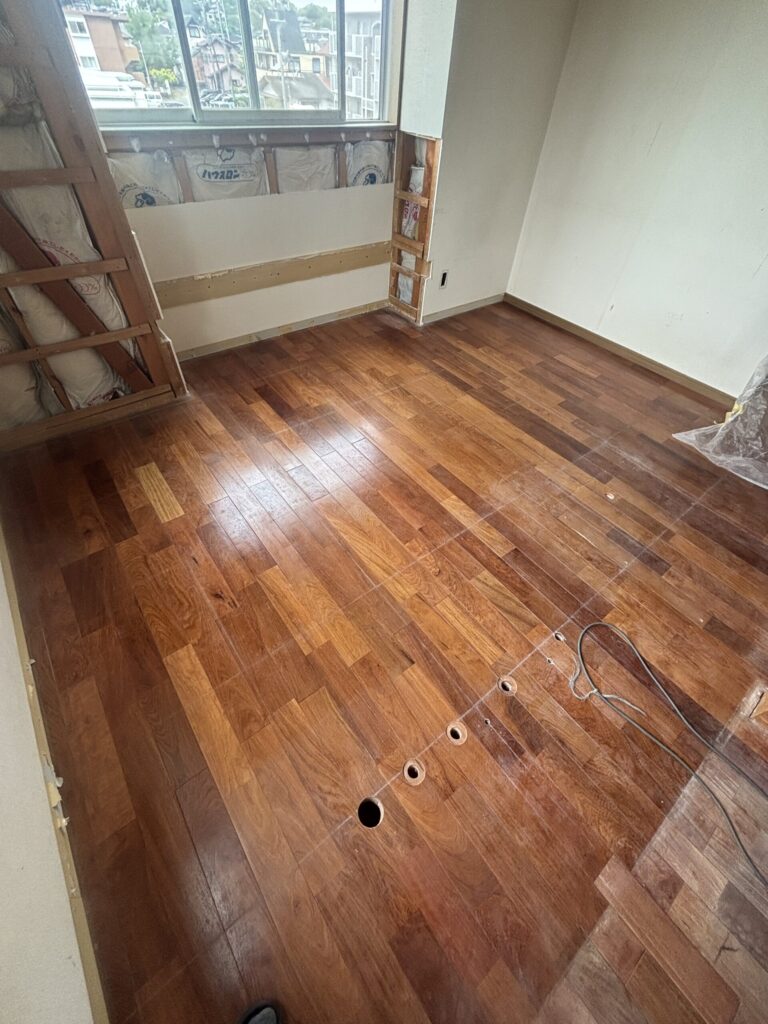 花梨の床材工事前