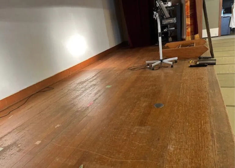 ホテル舞台施工前