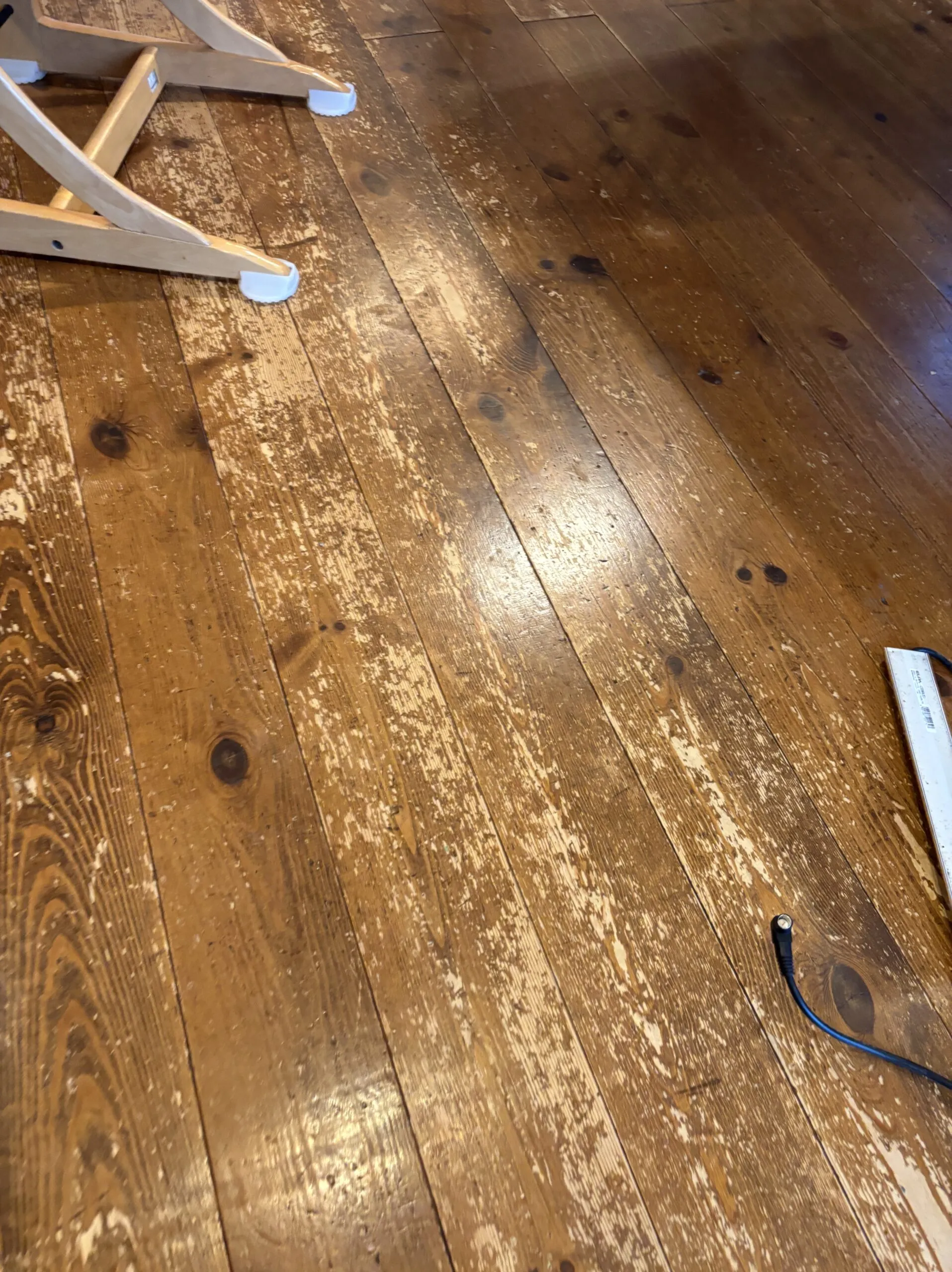 パイン材ささくれ施工前