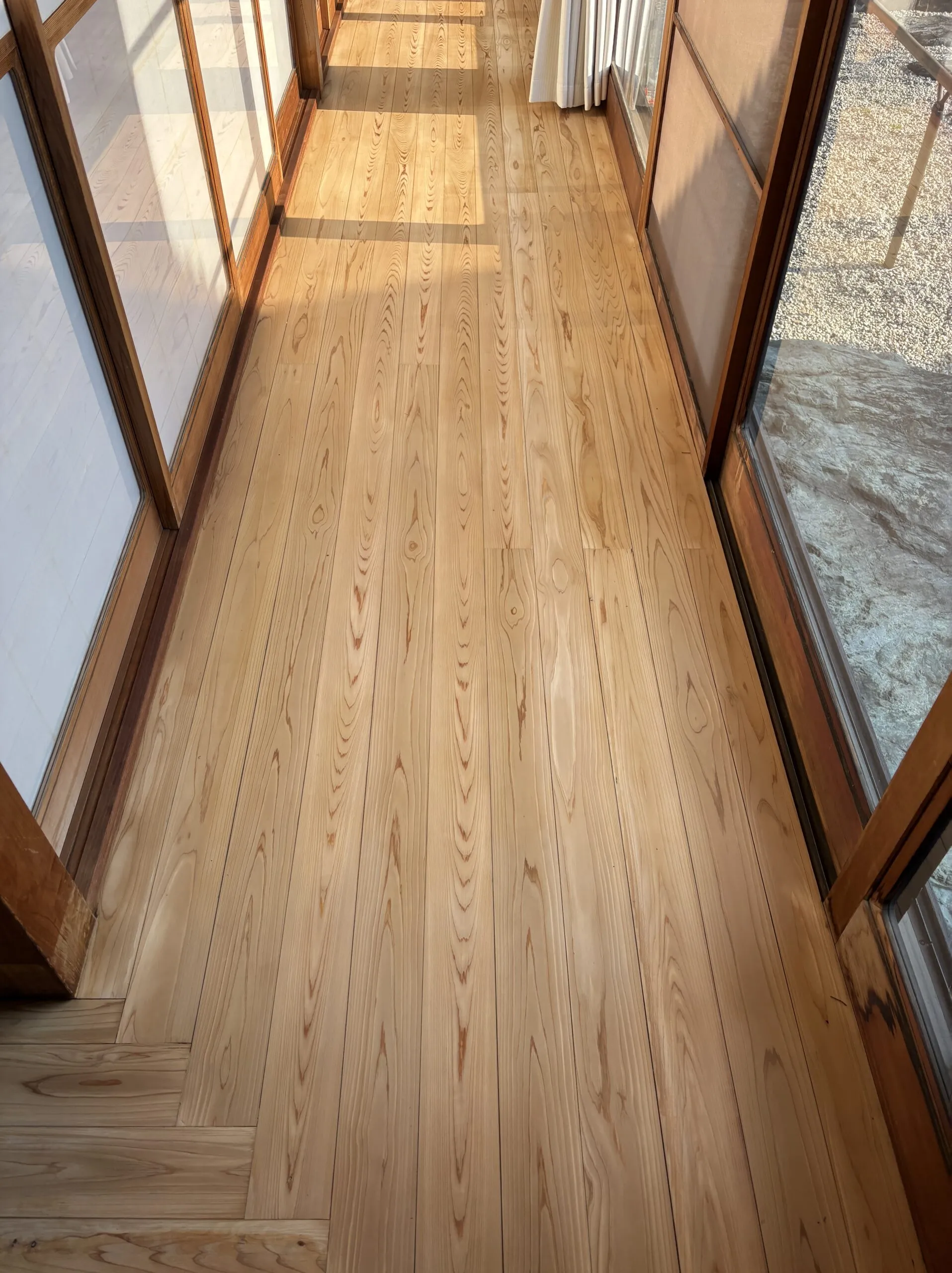 岡崎廊下施工後